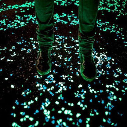 【MULTI-BUY SALE】 Glow in the Dark Garden Pebbles