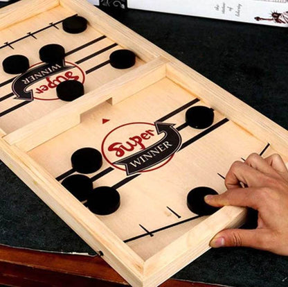 【GAME ON!】 Wooden Sling Hockey Board Game