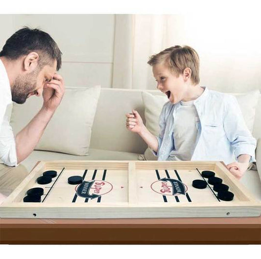 【GAME ON!】 Wooden Sling Hockey Board Game