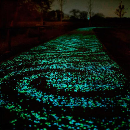 【MULTI-BUY SALE】 Glow in the Dark Garden Pebbles