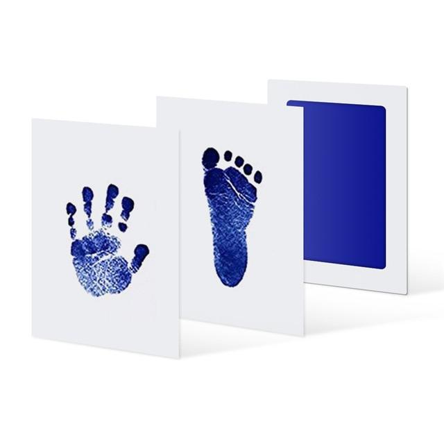 【TINY TREASURES!】 ModernMint™  Ink-less Handprint & Footprint Kit