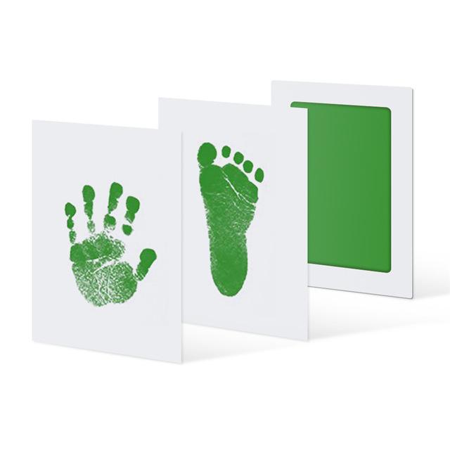 【TINY TREASURES!】 ModernMint™  Ink-less Handprint & Footprint Kit